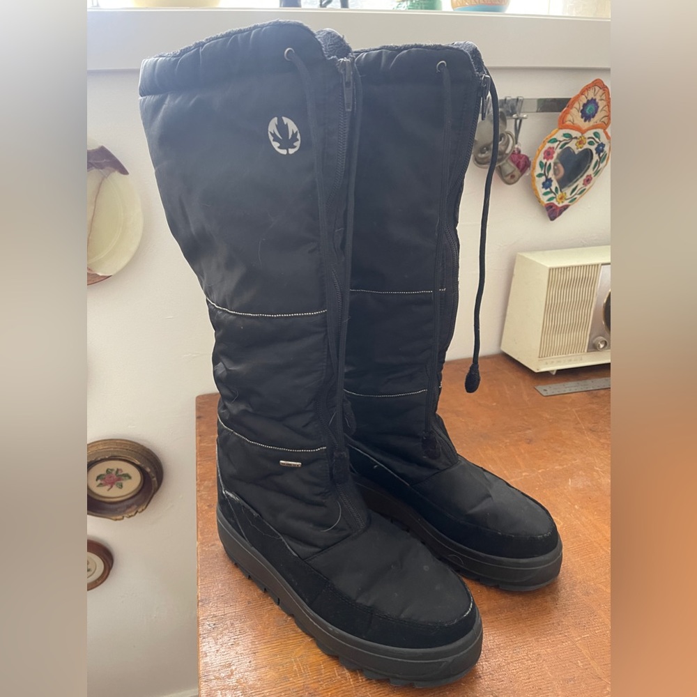 Pajar winter boots with zip // size 9